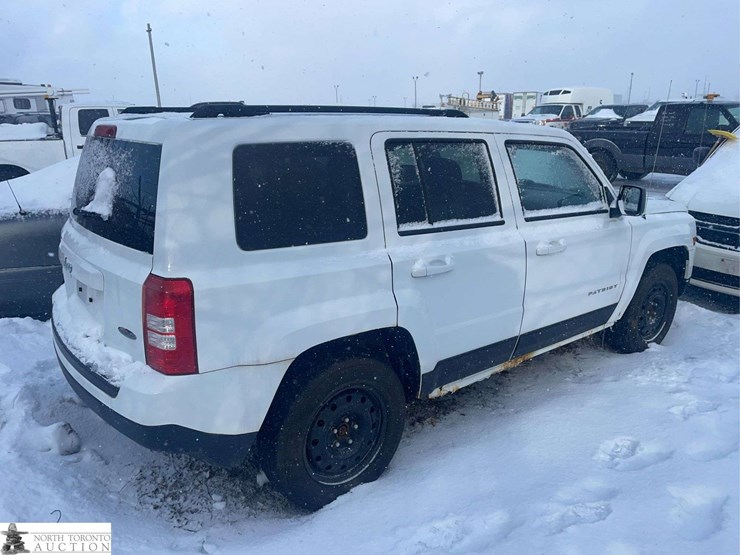 2012-jeep-patriot-image-4