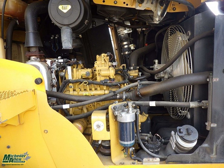 2014-caterpillar-910k-image-19