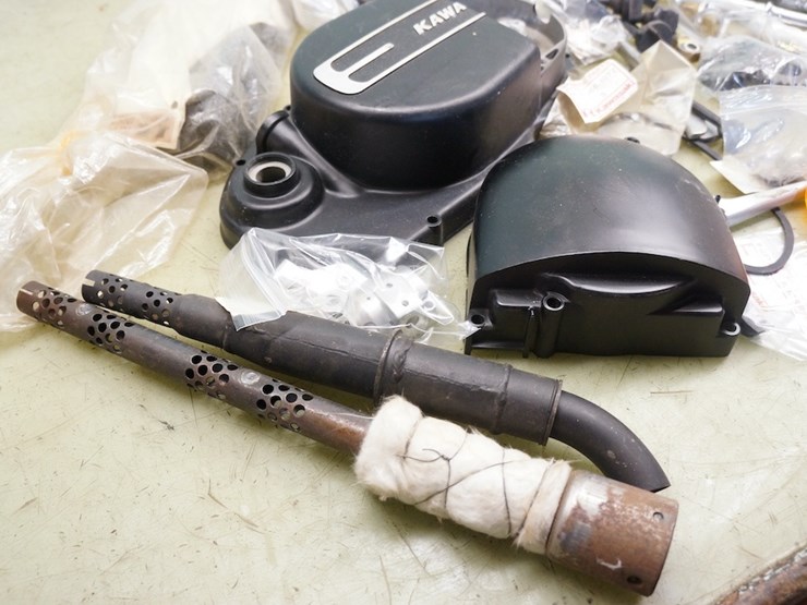kawasaki-miscellaneous-parts-lot-image-2