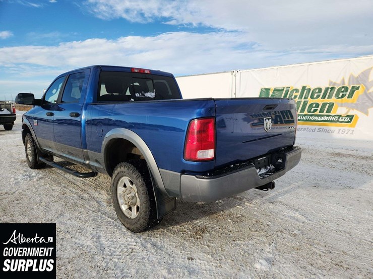 2011-dodge-2500-image-3