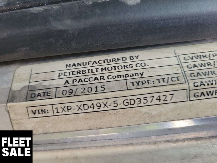 2016-peterbilt-389-image-37