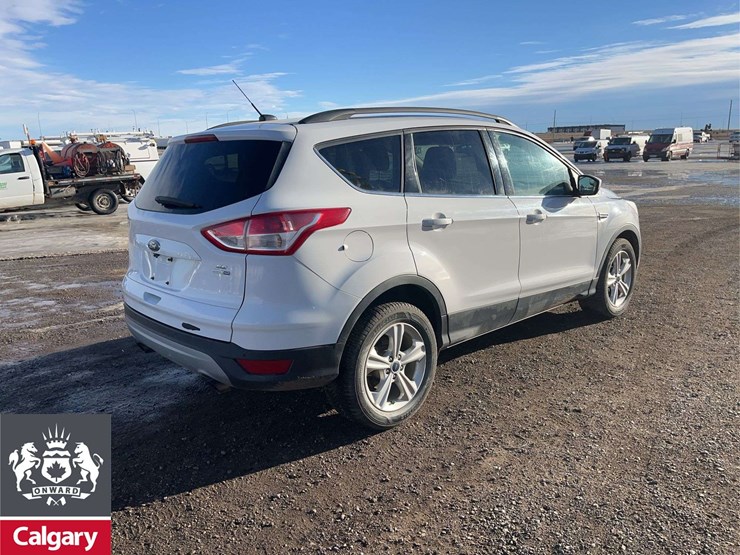 2016-ford-escape-se-image-5