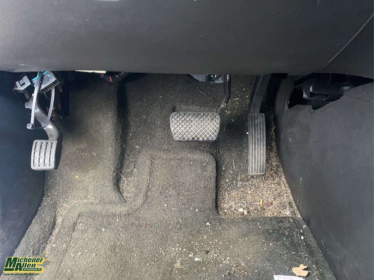 2017-chevrolet-equinox-image-17