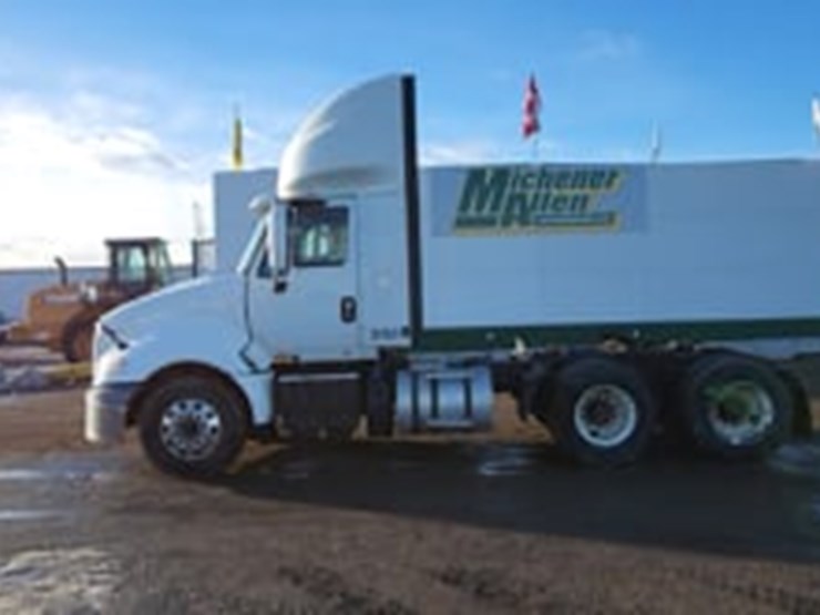 2017-international-prostar-image-5