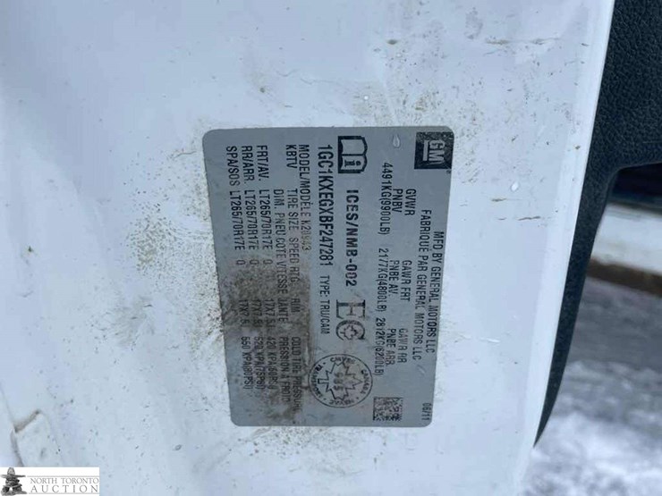 2011-chevrolet-k2500-image-10