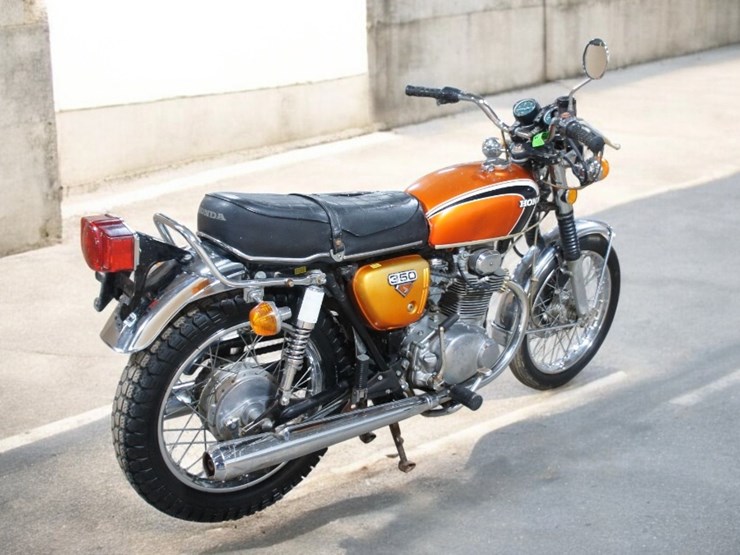 honda-cb350-motorcycle-image-3