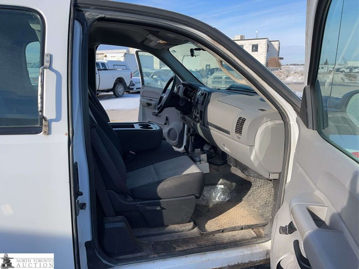 2008-chevrolet-silverado-2500hd-image-26