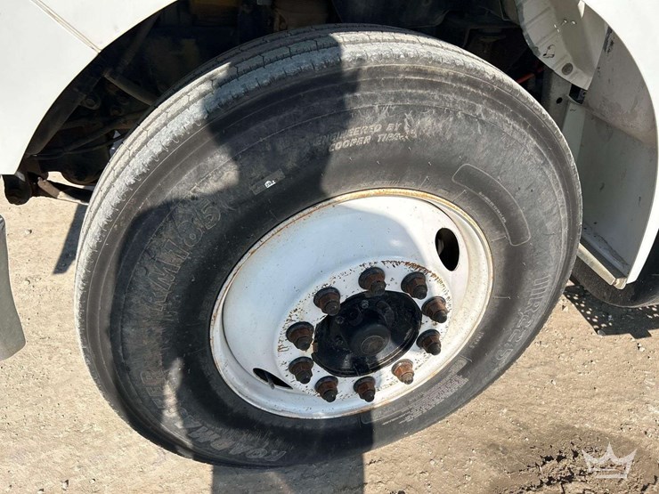 2007-ford-f750-image-36