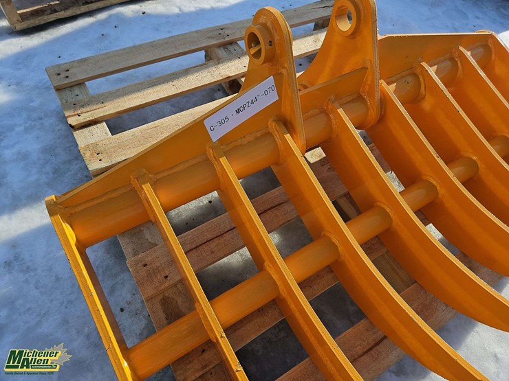 caterpillar-305-image-7