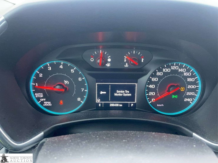 2018-chevrolet-equinox-image-14