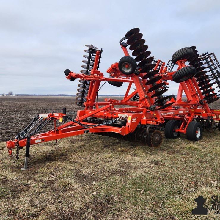 2013 KUHN KRAUSE EXCELERATOR 8000