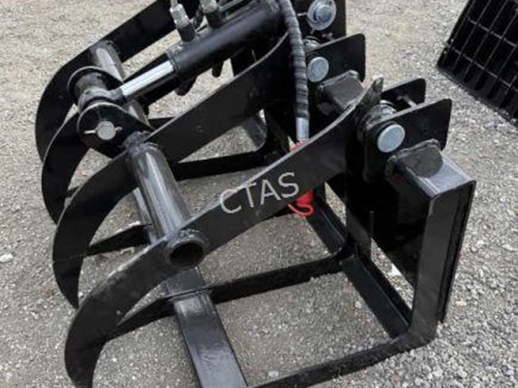 #38-•-mini-skid-steer-grapple-image-1