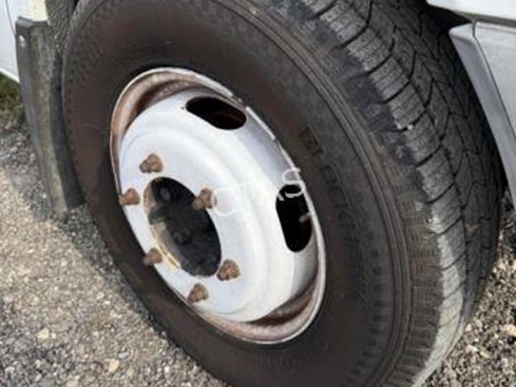 2005-dodge-3500-image-7