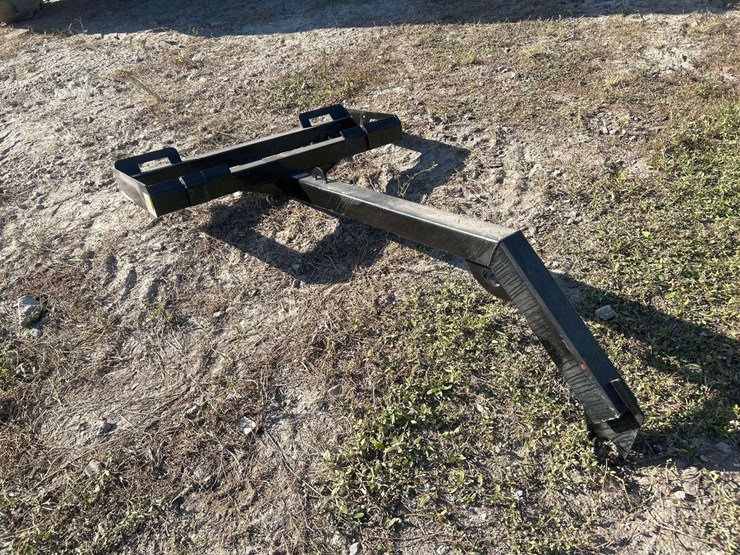 tree-boom-skid-steer-attachment-image-4