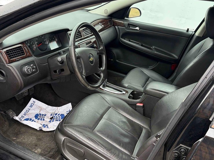 2013-chevrolet-impala-ltz-image-12
