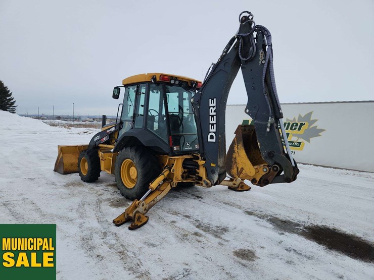 2011-deere-410j-image-3