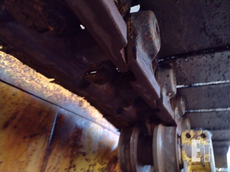 2004-komatsu-d65ex-15-image-27