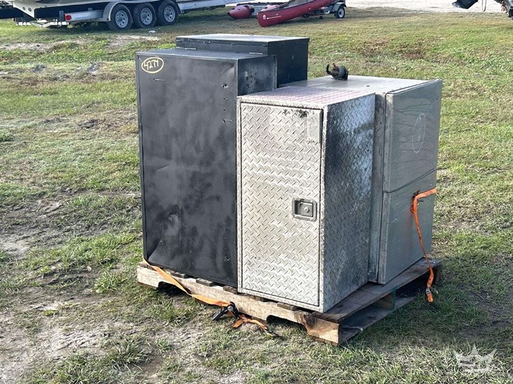 truck-storage-boxes-image-1