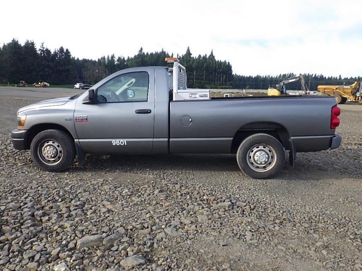 2009-dodge-2500-image-8