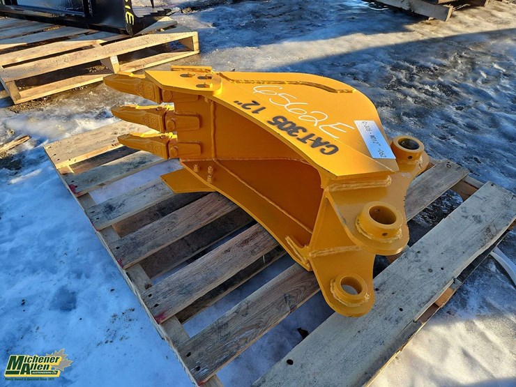 caterpillar-305-image-1