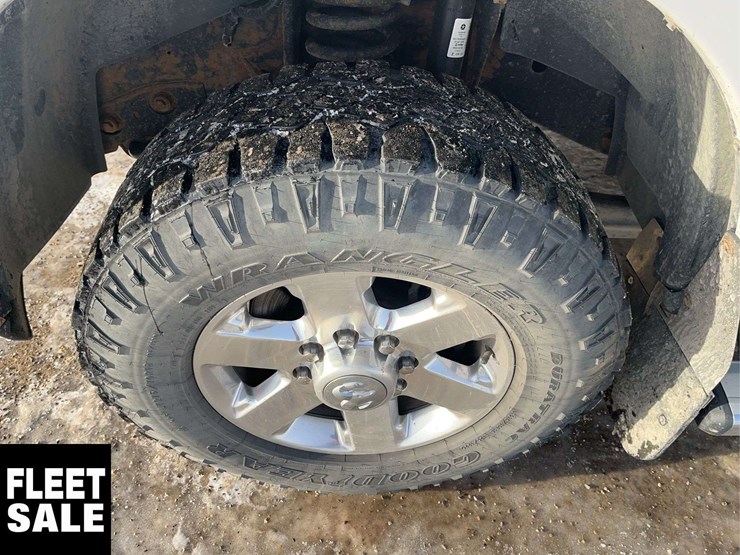 2015-dodge-2500-image-10