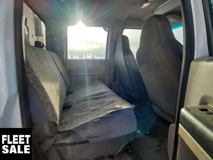 2009-ford-f550-image-19