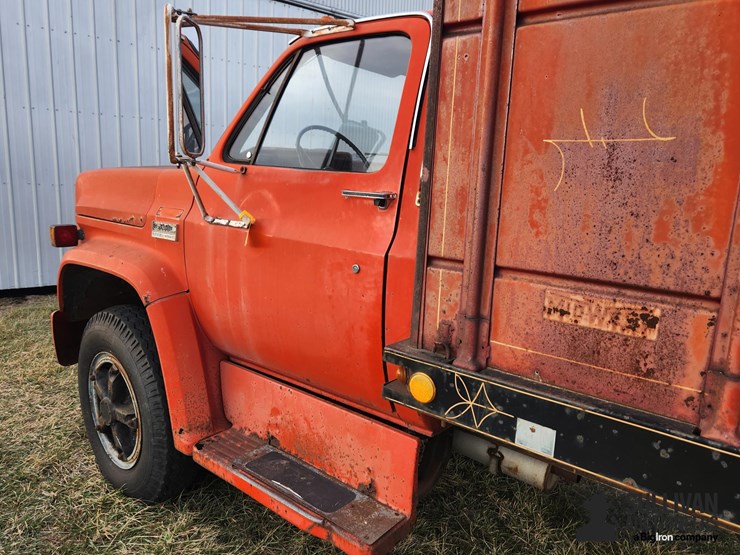 1976-gmc-c6500-s/a-grain-truck-image-9