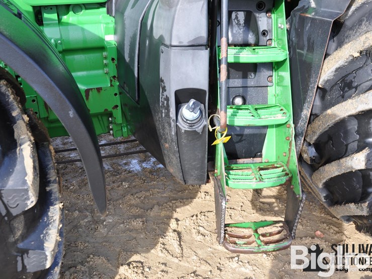 john-deere-8320r-image-16