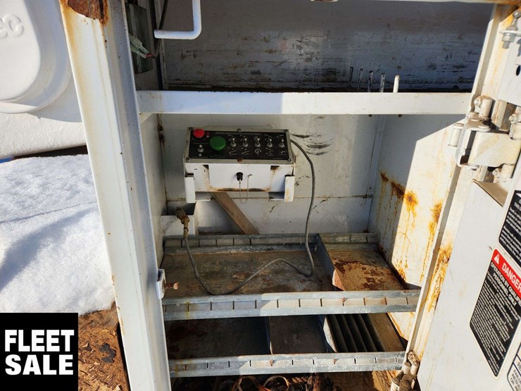 2007-ford-f550-image-14