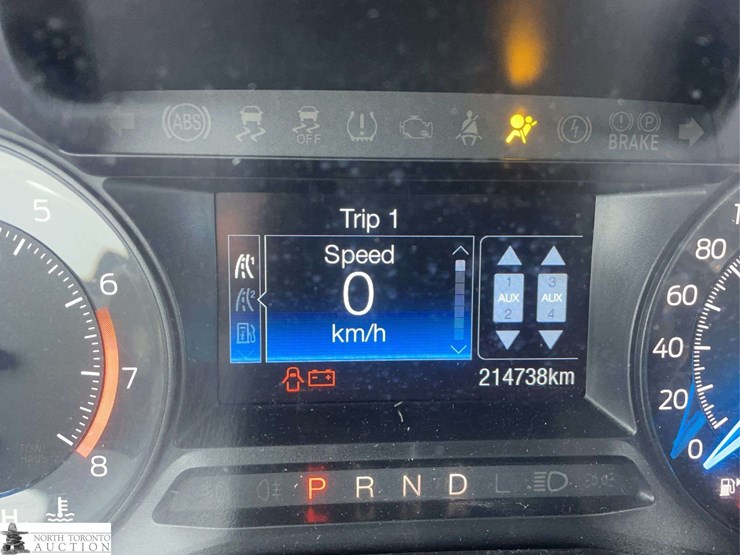 2018-ford-explorer-image-14