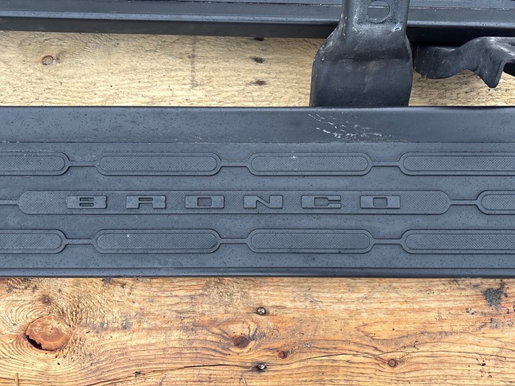 2022-ford-bronco-image-3