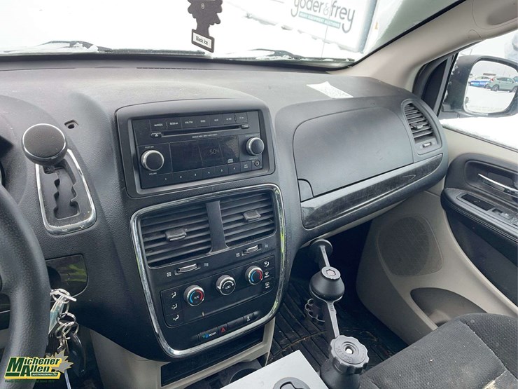 2015-ram-c/v-image-18