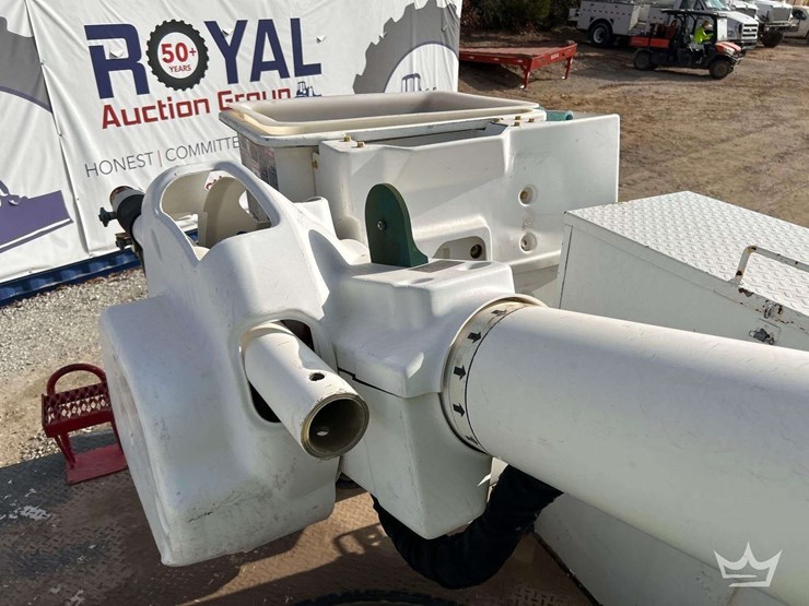 2013-freightliner-m2-ta45m-altec-bucket-truck-image-30