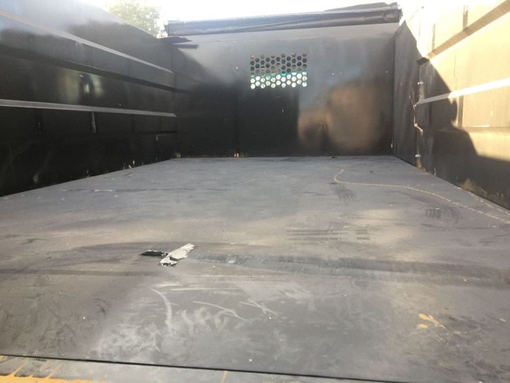 2019-isuzu-nrr-image-12