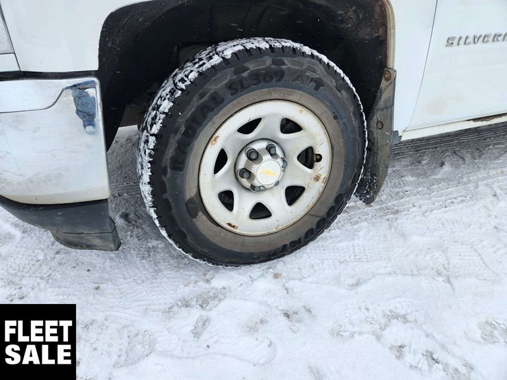 2018-chevrolet-silverado-1500-image-10