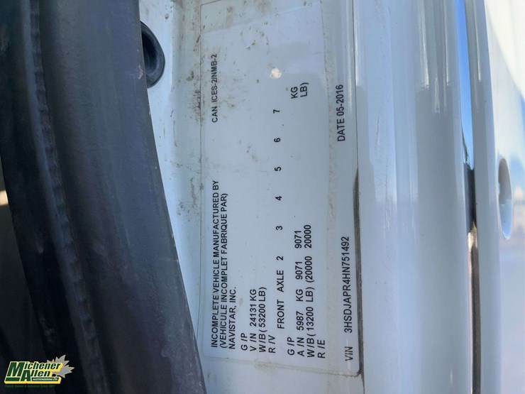 2017-international-prostar-image-23