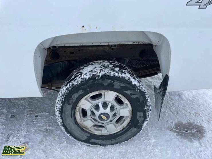 2011-chevrolet-k2500-image-44