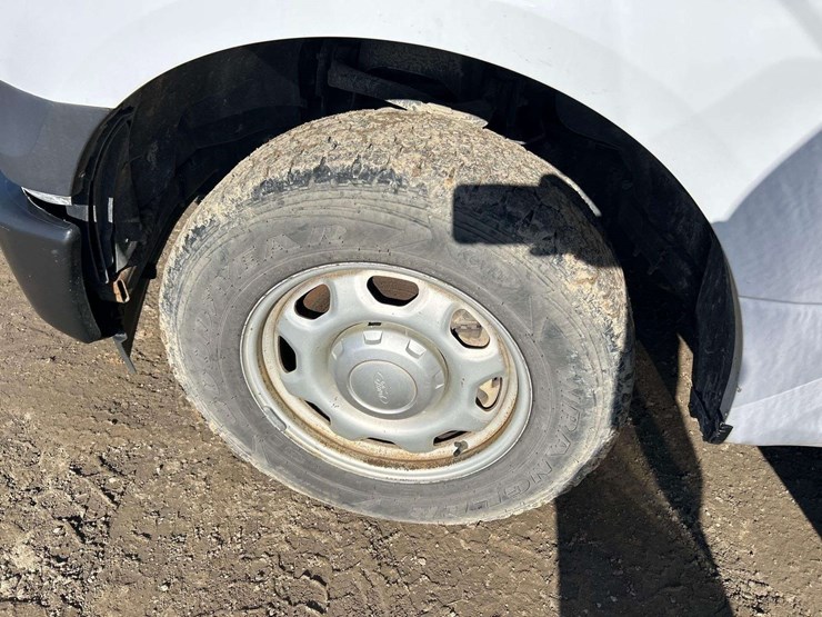 2017-ford-f150-image-21