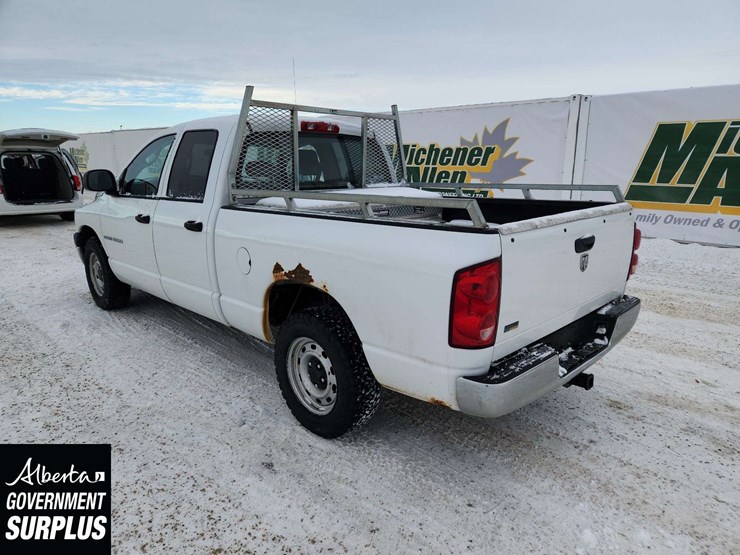 2007-dodge-ram-1500-image-3