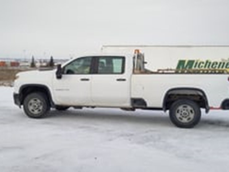 2020-chevrolet-silverado-2500hd-image-5