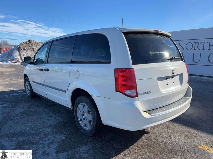 2012-ram-c/v-image-2