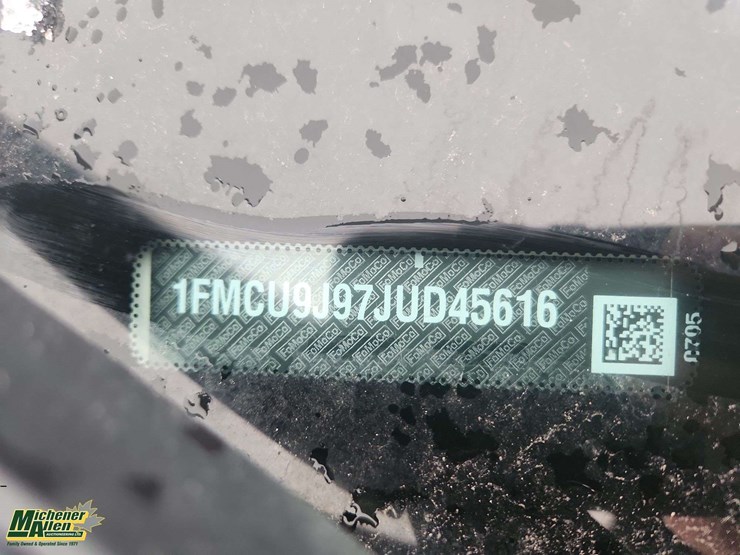 2018-ford-escape-titanium-image-39