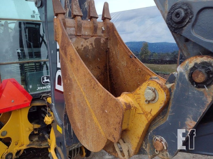 2010-deere-310j-image-25