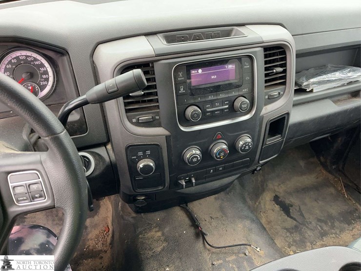 2018-dodge-1500-image-21