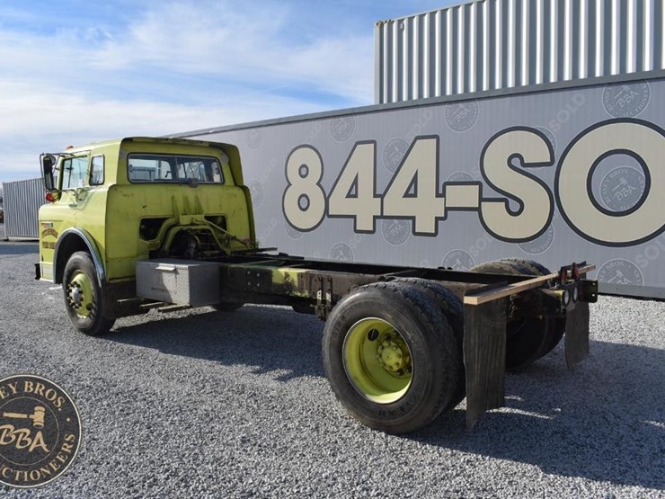 1989-ford-c8000-image-3