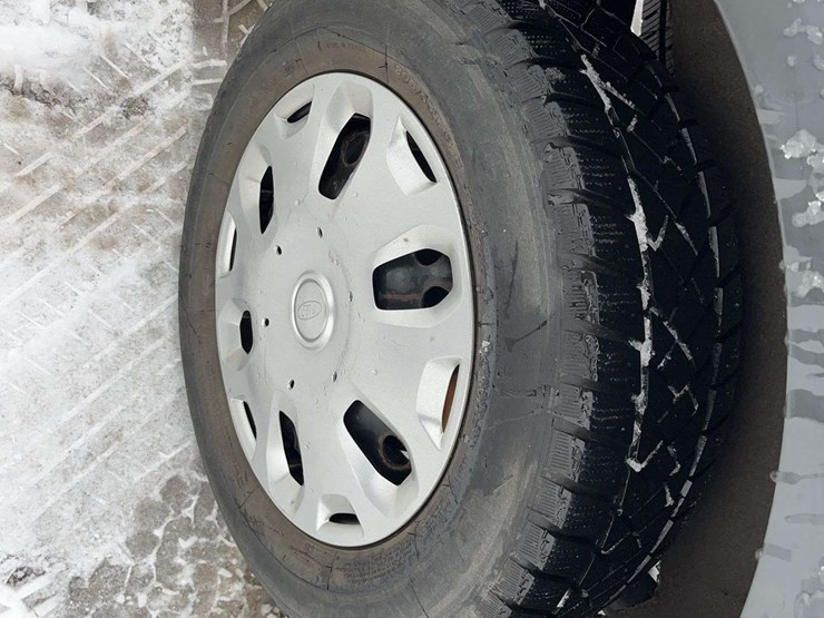 2011-ford-transit-connect-image-21