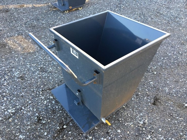 unused-2025-iranch-23in-x-26in-x-25in-dump-hopper-image-2