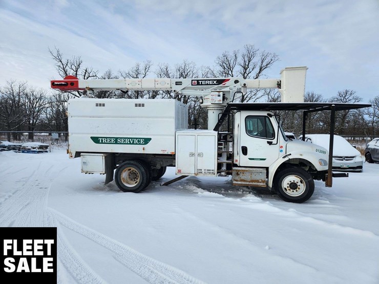 2020-freightliner-m2-106-image-7