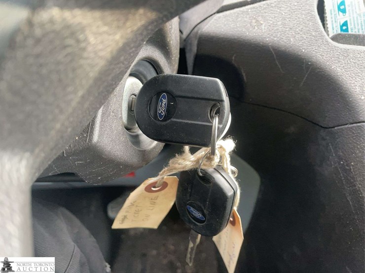 2016-ford-transit-image-17