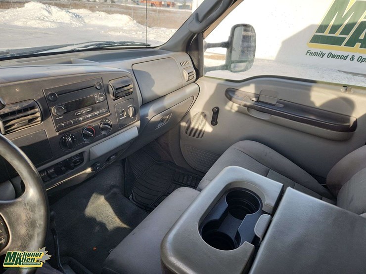 2007-ford-f450-image-24